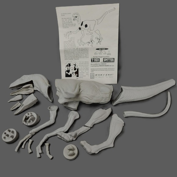 Vintage Jurassic Park Raptor‎ Velociraptor 1/5 Vinyl Model Kit Horizon HOR0061 - Picture 2 of 11